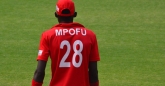 Chis Mpofu had a tough outing on the field and the fans were not helpful.